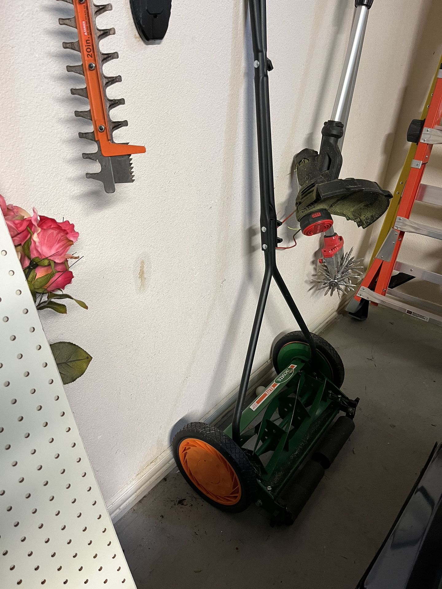 Scotts Reel/Push Lawn Mower 16 Inch