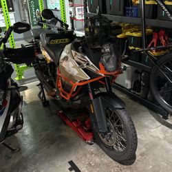 2017 KTM 1090