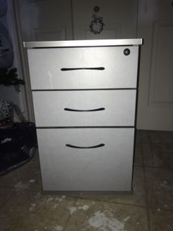 3 Drawer Filing Cabinet No Key