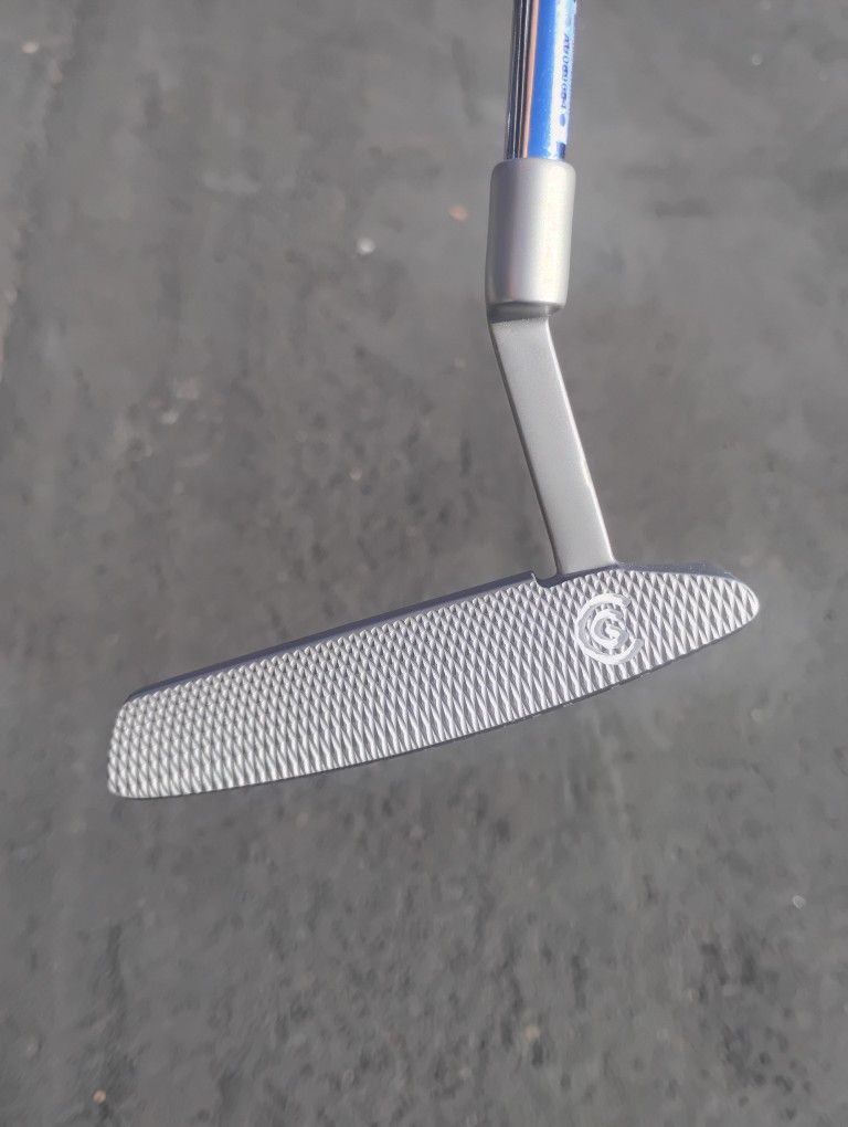 Golf Clubs! Brand New Cleveland Huntington Beach Putter!