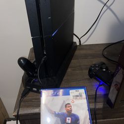 PS4 - 2 Controllers And 3 Games - Headphones w/Bluetooth