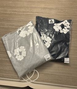 Demin Tears Hoodies Size XL New