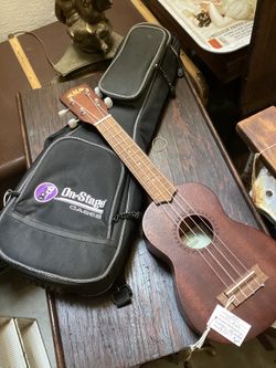 Mahogany Soprano Ukulele Plus Gear Bag