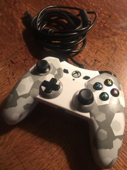 Xbox one joystick ( 5 foot long cord )