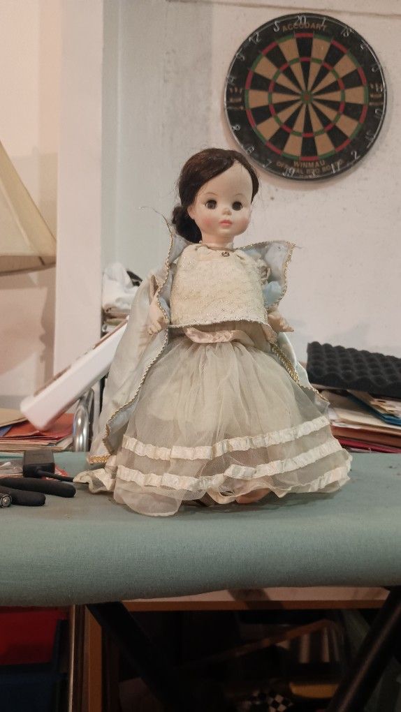 VINTAGE 1970s MADAME ALEXANDER 14" Inch SNOW WHITE DOLL