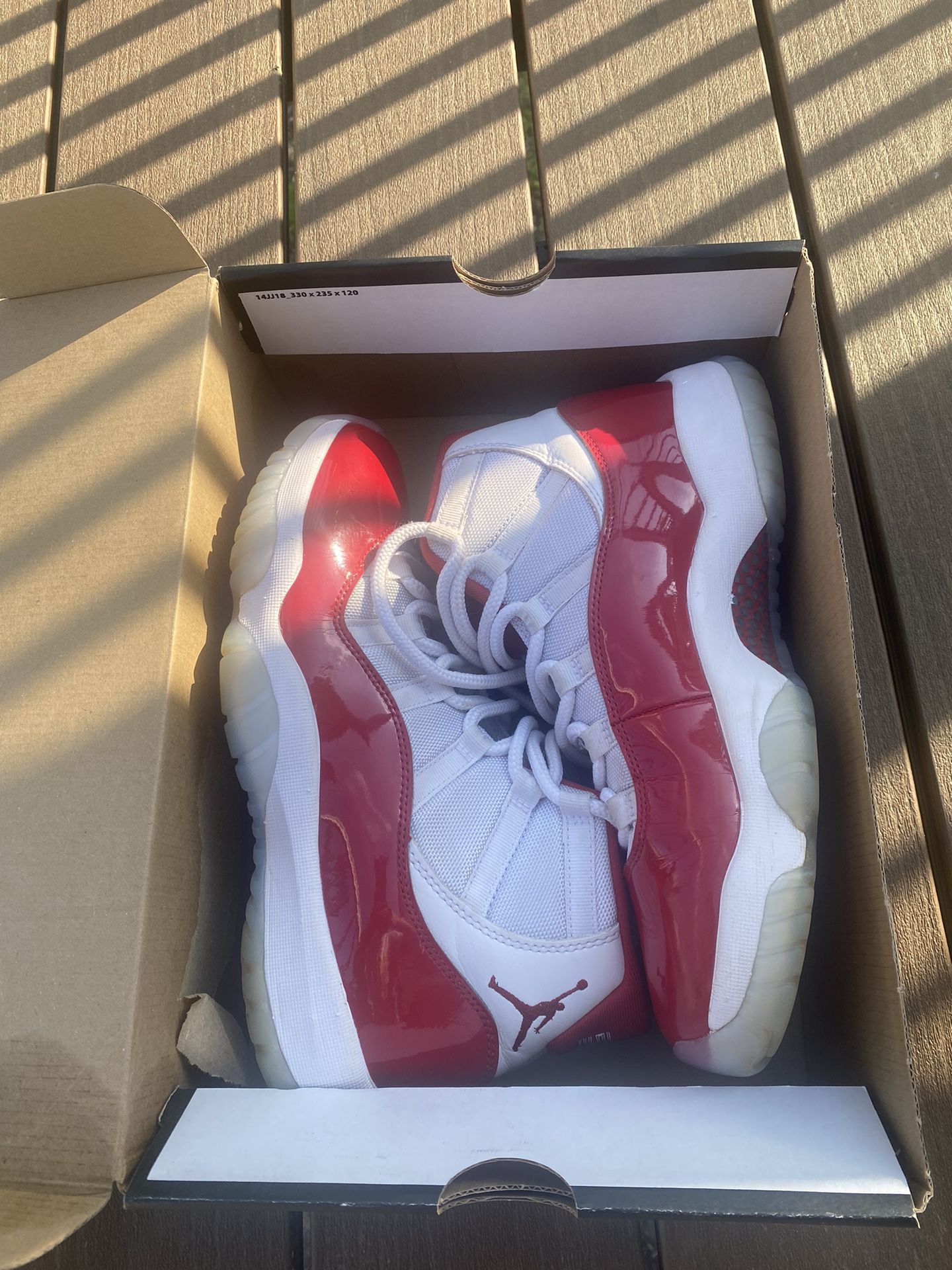 Jordan 11 Cherry