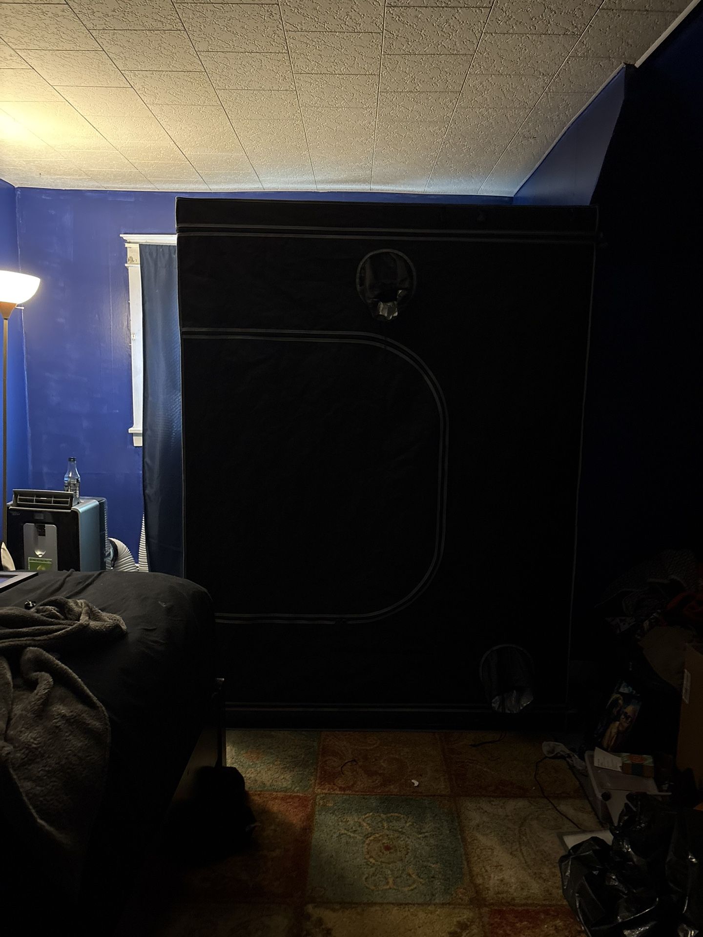 Grow tent