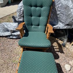 Glider Chair With Slider Foot Rest