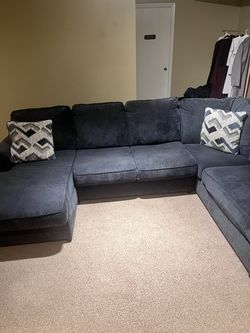 Sectional couch