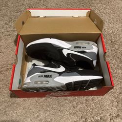 Nike Air Max Excee – Black / Cool Grey Size 10.5 (Men’s) – Used