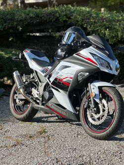 Ninja 300 ABS 2016