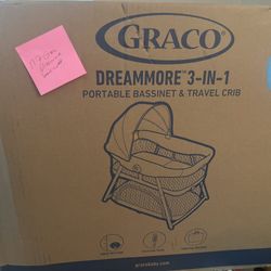 Graco DreamMore Three And One Portable Bassinet And Travel Crib