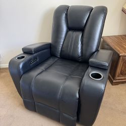 1yr Old Ashley furniture Leather Recliner