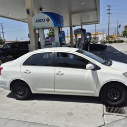 2010 Toyota Yaris