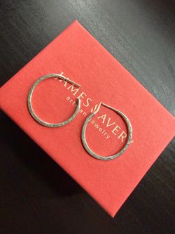Classic hammered hoops