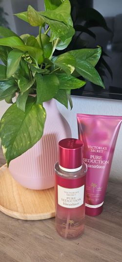 Victoria secret body mist sets