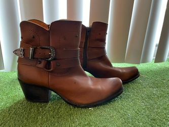 Women's ankle boots