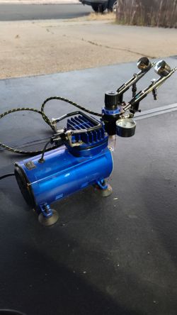 Master Airbrush Kit with Compressor, Brushes and Accessories