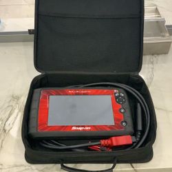 Snap-on Solís Legend Model EESC336 Automotive Diagnostic Scanner