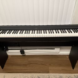 Yamaha Piano