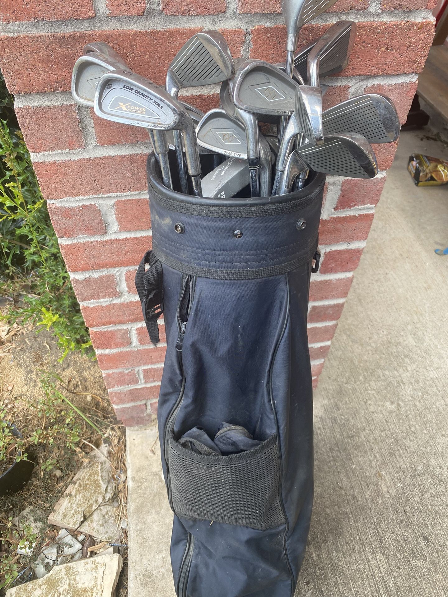 Diamond Complete Golf Clubs, Need gone Asap Or best Offer