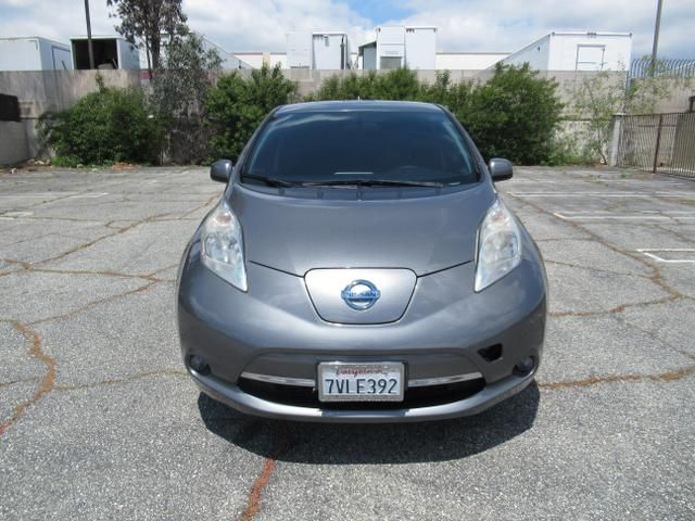 2016 Nissan LEAF