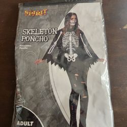 Adult Size Skelton Poncho (Brand New) --- Poncho Esaueleto Para Adulto
