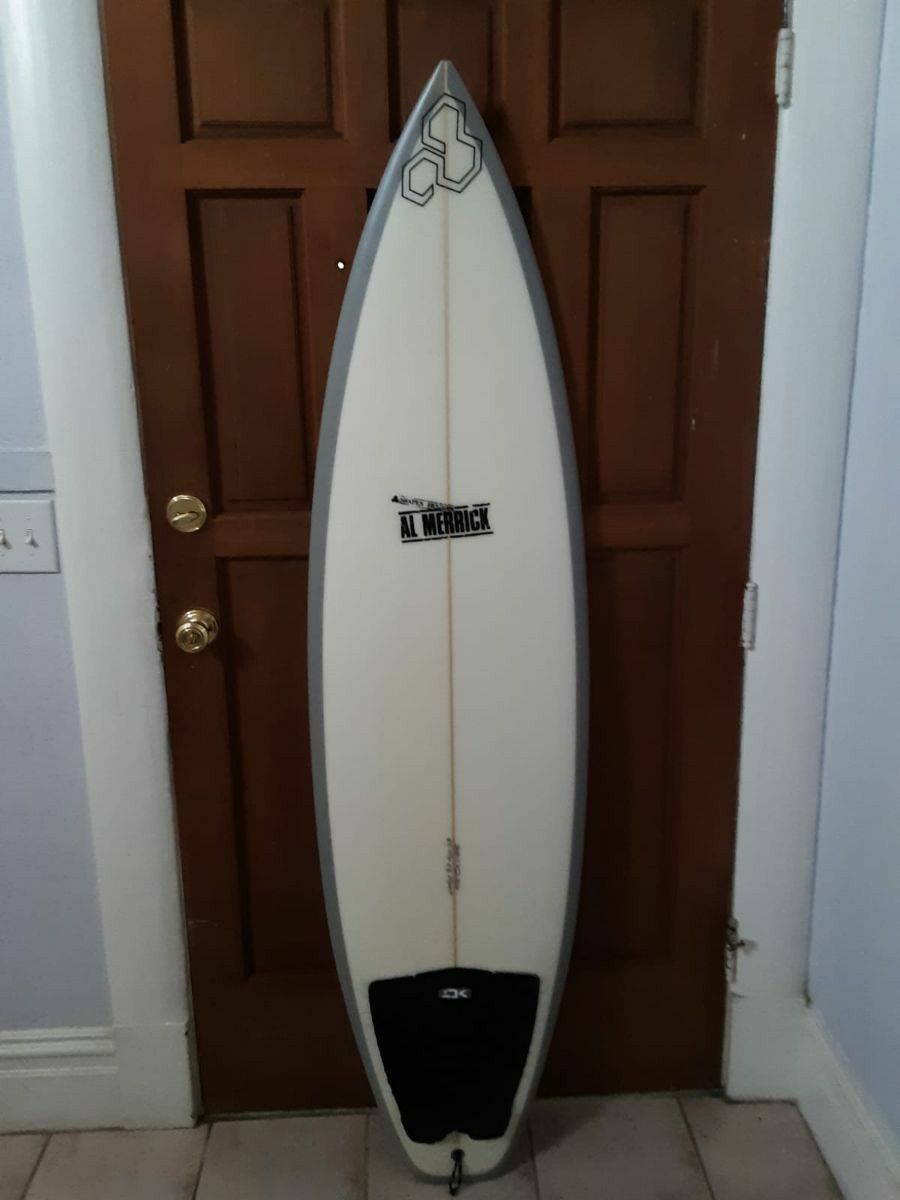 Surfboard 6'2 All Merrick new
