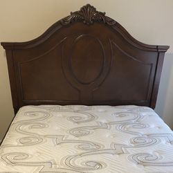 Queen Victorian Bed