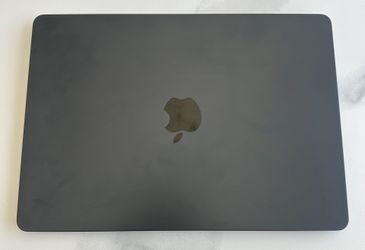 MacBook Air m3 8gb Ram 256 Ssd