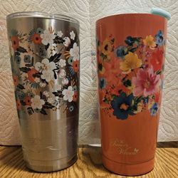 THE PIONEER  WOMAN SET OF 2 STAINLESS STEEL TUMBLERS  1.)NEW & 1.) PRE-OWNED WITH LIDS 