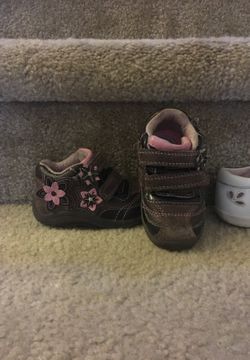 Stride rite size 4.5w 5 6 shoes