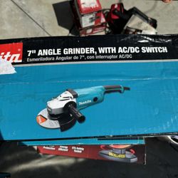Makita 7” Angle Grinder With Ac/ds Switch