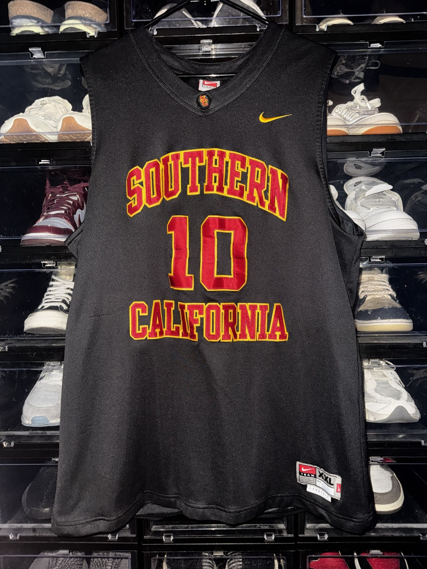 Vintage Nike DeMar Derozan’s USC College Jersey (XXL)