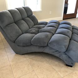 Cool piece! Large comfy chaise lounge/ couch - Pick Up Only