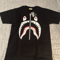 Bape black shark t shirt glow in the dark size S new never worn
