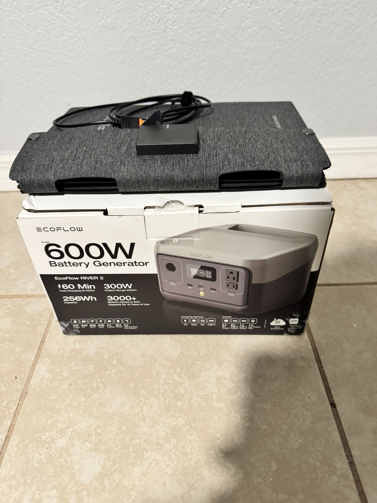EcoFlow - RIVER 2 256Wh Portable Power Station (256 Wh Capacity) Foldable 45W Solar Panel