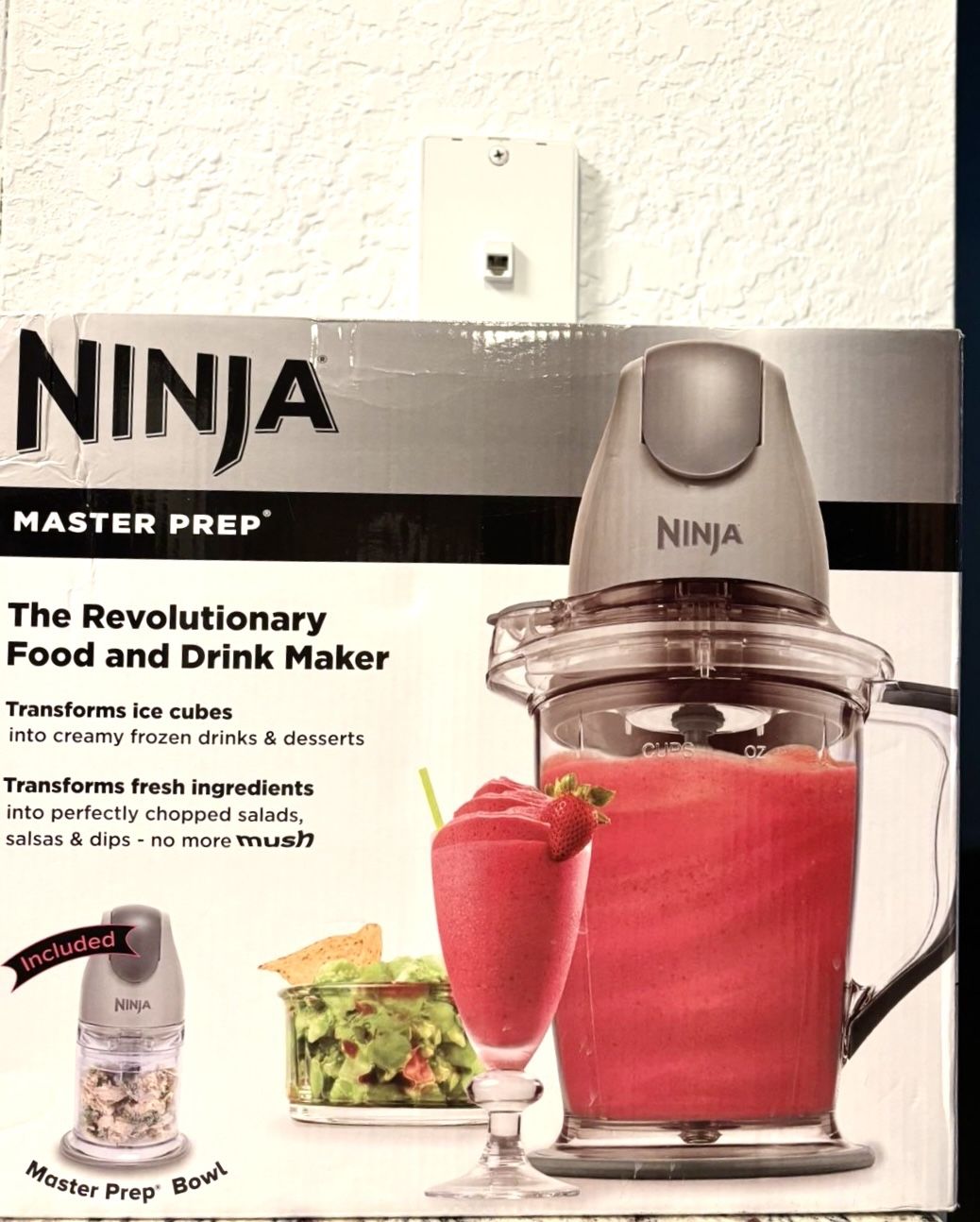 NINJA BLENDER AND FOOD PROCESSOR