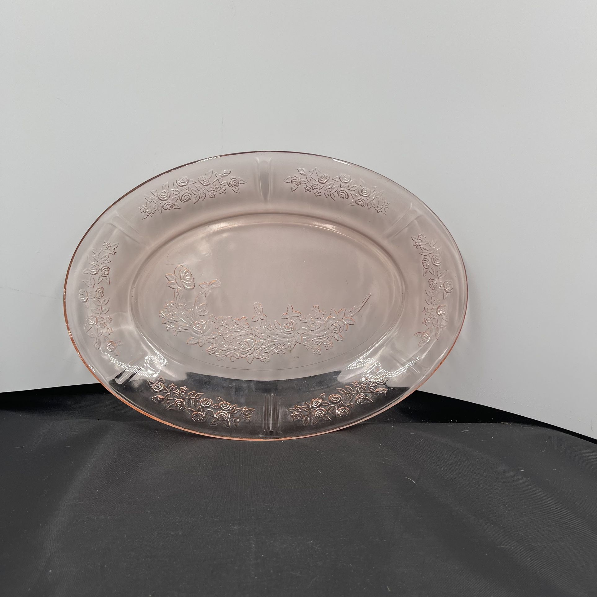 Pinks Depression Glass Platter Cabbage rose 49
