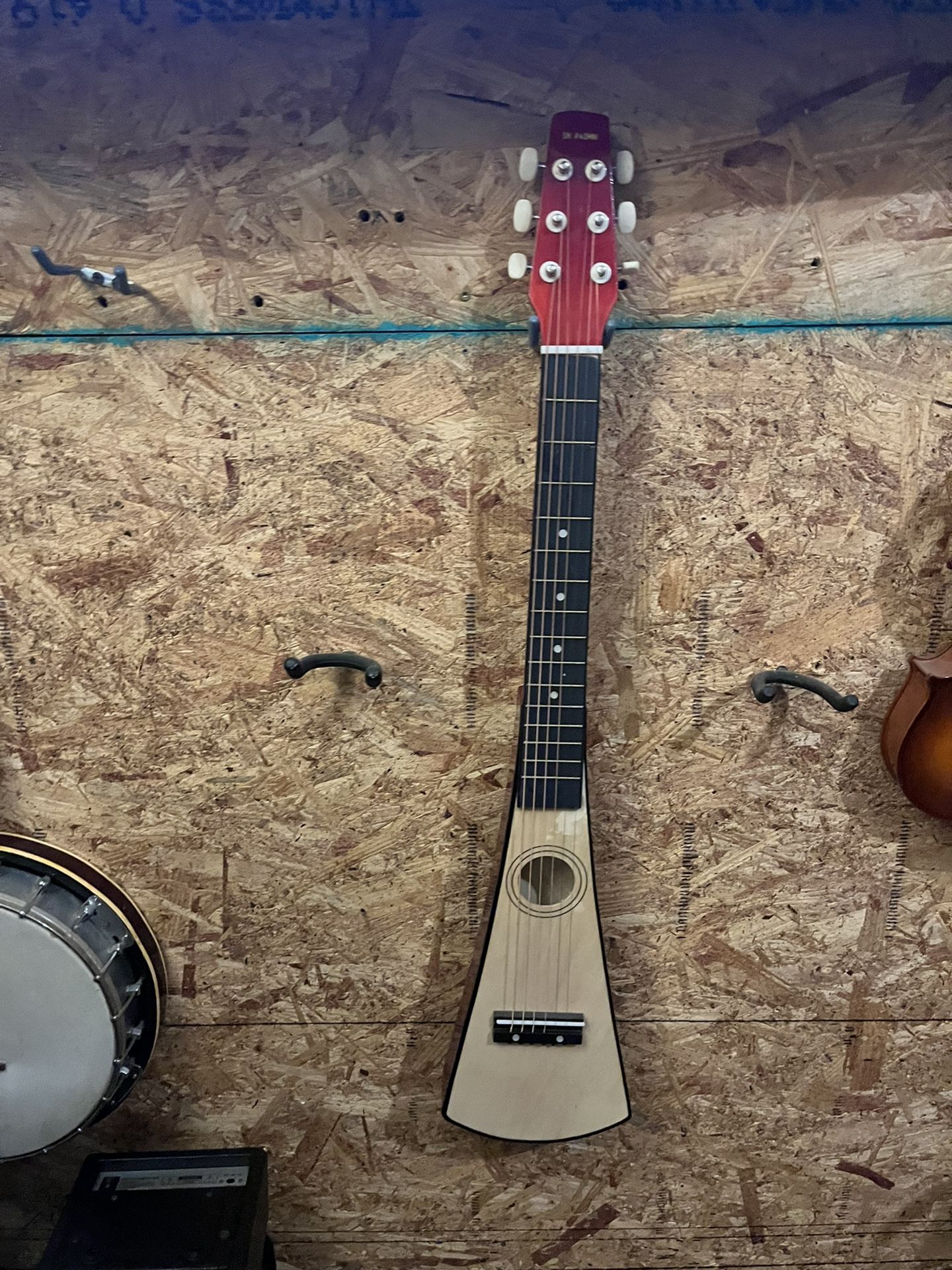 Backpacker Guitar