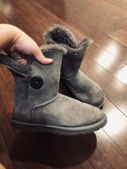 Grey UGG Size 6