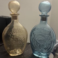 Vintage Decanter Horn Of Plenty & Friendship Embossed Owens-Illinois