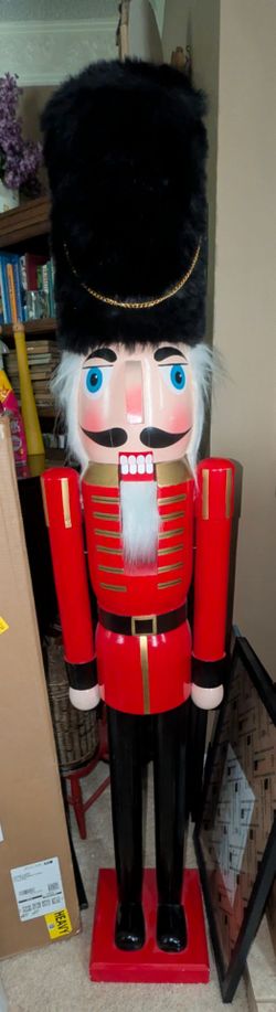 Christmas NUTCRACKER - 5 ft. Tall solid wood.  Commercial quality.  BRAND NEW! P/U Altamonte Springs