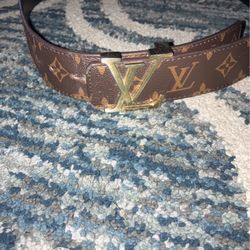 Louis Vuitton belt 