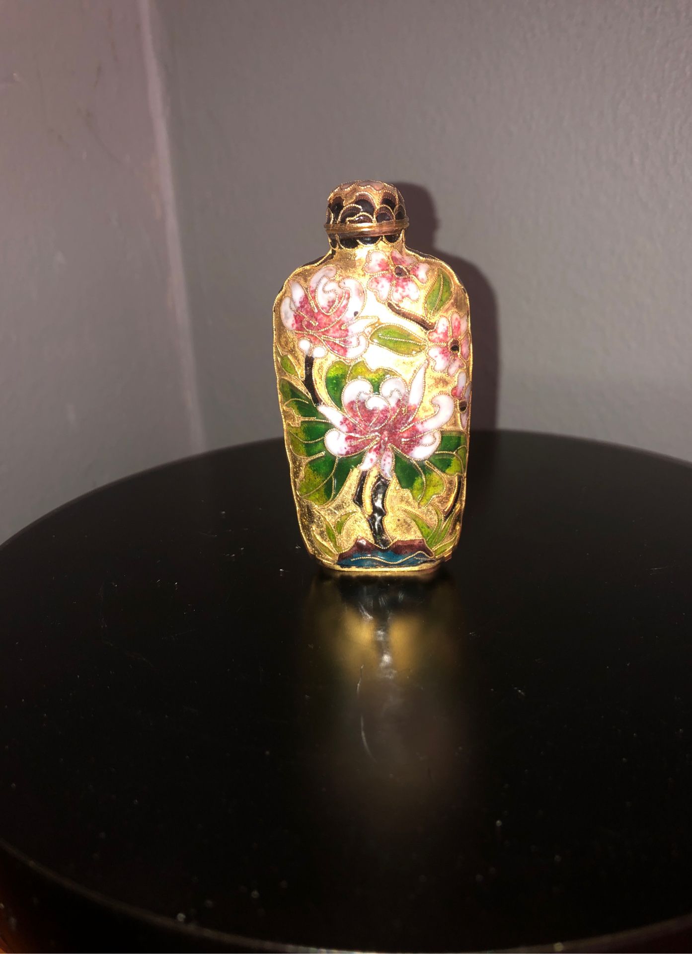 VINTAGE CLOISONNÉ SNUFF BOTTLE WITH ORIGINAL BOX
