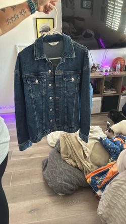 Boys US 18 Jean jacket only worn 1 time