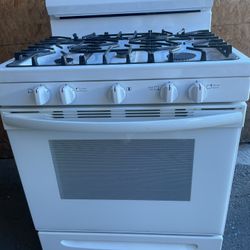 FRIGIDAIRE STOVE 