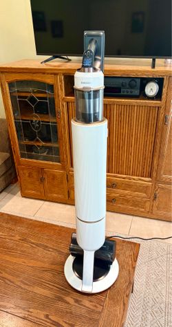 Samsung Bespoke Jet Cordless Stick Vacuum w/ Clean Station – Excellent Condition