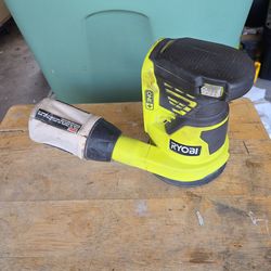 Ryobi P411 ONE+ 18-Volt 5 in. Cordless Random Orbit Sander Tool & Dust Bag Only