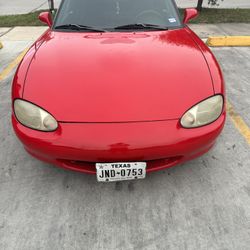 1999 Mazda Miata 